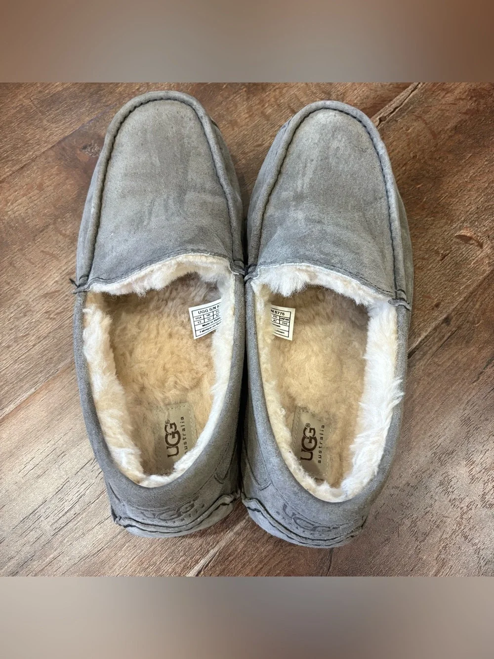 UGG Australia Ascot Slippers Men’s 13 Gray Suede Sheepskin Lined Moccasins